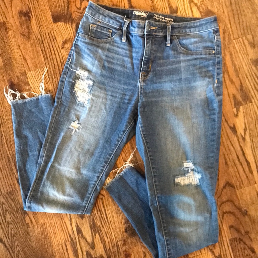 Mossimo High Rise Distressed Jegging